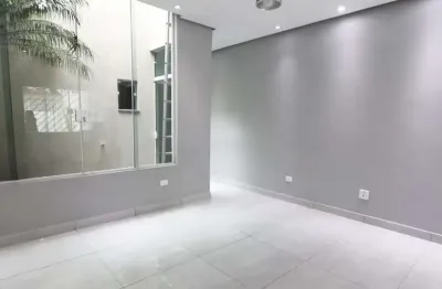 Sobrado para venda com 03 dormitórios, 04 vagas de garagem e quintal, localizado na vila valparaiso em santo andré.