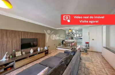 Casa com 03 dormitórios, planejados e sacada, 02 vagas. parque das nações, santo andré.