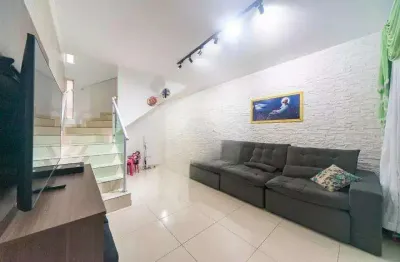 Sobrado à venda no jardim do estádio com 175m², 3 quartos sendo 1 suite.