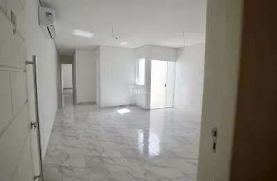 Apartamento sem condomínio, 03 dormitórios sendo 01 suíte e 02 vagas de garagem - vila bastos, santo andré