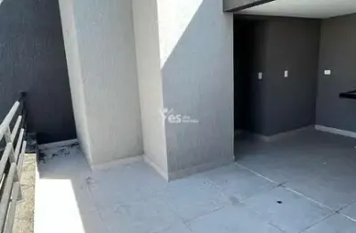 Sobrado lindíssimo com acabamento em porcelanato e com um quintal com churrasqueira na cobertura no bairro vila humaitá.