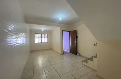 Sobrado à venda em santo andré, parque oratório com 03 dormitórios e 02 vagas - ótima localização!