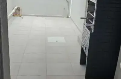 Casa térrea 2 quartos 2 vagas localizado no bairro camilópolis em santo andré.