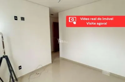 Apartamento baixo condomínio com elevador,  02 dormitórios e 01 vaga. localizado na vila valparaíso em santo andré.