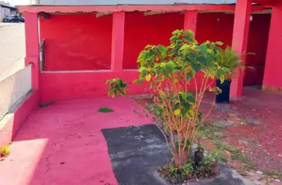 Casa com edícula para venda com 02 dormitórios e 02 vagas de garagem na vila guiomar