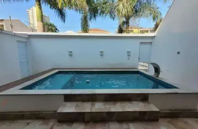 Sobrado pra locação semi mobiliado com 250m² de área construída, sendo 3 dormitórios, 1 suíte, 5 banheiros, piscina e 4vagas de garagem - bairro jardim - santo andré - sp