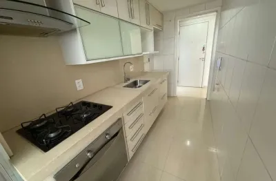 Cobertura semi mobiliada, com 145m² de área útil, sendo 3 dormitórios, 1 suíte, 3 banheiros, 2 vagas, área gourmet  envidraçada e jacuzzi no birro campestre santo andré - sp