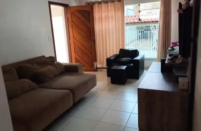 Sobrado com 3 quartos sendo uma suite , 3 banheiros , sala dois ambientes sala de jantar/ sala de estar , 2 vagas de garagem , vila floresta - santo andré