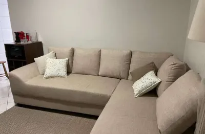 Casa térrea com 3 quartos sendo  1 suíte ,2 banheiros ,sala ,cozinha ,lavanderia, garagem para 2 carros na garagem, bairro vila marina , santo andré