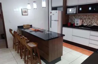 Sobrado 3 quartos 2 banheiros 2 vagas localizado na vila tibiriçá  santo andré