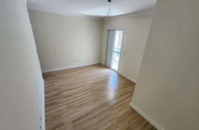 Apartamento de baixo condominio , distribuição diferenciada, suíte, 3 dorms ,a poucos metros do trolebus , parque das nações, santo andré