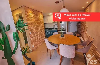 Apartamento em condomínio, 110m², 02 dormitórios, 02 vagas, com planejados, santa maria.