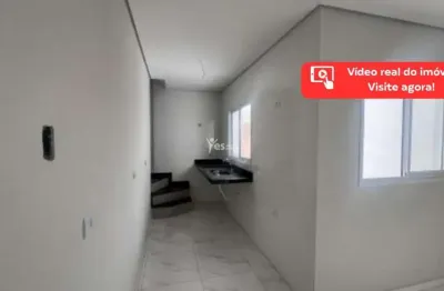 Cobertura em prédio baixo condomínio 2 quartos 2 banheiros com 84m² (42m² + 42m²) localizado no bairro vila scarpelli em santo andré