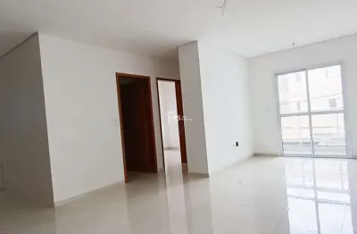 Excelente oportunidade! apartamento com área de serviço, banheiro social e quintal em santo andré, parque das nações.