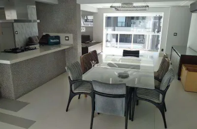 Cobertura triplex mobiliada para locação  com 630m² de área útil, sendo 4 suítes, 6 banheiros e 8 vagas de garagem - bairro jardim - santo andré - sp