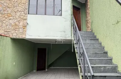 Sobrado para locação com 130m² de área construída, sendo 3 dormitórios, 1 suíte, 3 banheiros e 3 vagas de garagem - vila príncipe de gales - santo andré - sp