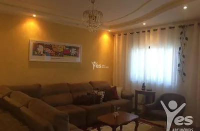 Sobrado residencial e comercial para locação de 246m² com 03 dormitórios sendo 01 suíte e 04 vagas de garagem no jardim utinga, santo andré.