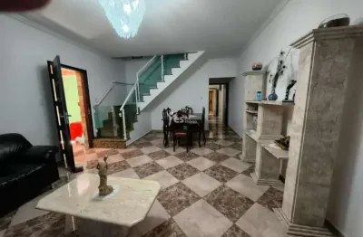 Sobrado semimobiliado com churrasqueira e quintal em santo andré - vila helena