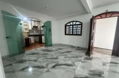 Sobrado com 217m² a.c, 3 dormitórios, 1 suíte, 3 banheiros - parque das nações