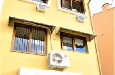 Casa com 2 quartos à venda na Rua dos Caiaguais, 01, Espírito Santo, Porto Alegre