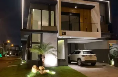 Casa à venda na Avenida Obedy Cândido Vieira, 620, Central Parque, Cachoeirinha