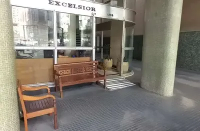 Apartamento com 3 quartos à venda na Rua Riachuelo, 1200, Centro Histórico, Porto Alegre
