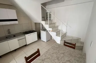 Apartamento com 1 quarto para alugar na Rua Síria, 469, Nações, Balneário Camboriú por R$ 2.850
