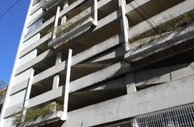 Box/garagem medindo 12m², à venda no centro, juiz de fora - mg (saggioro)