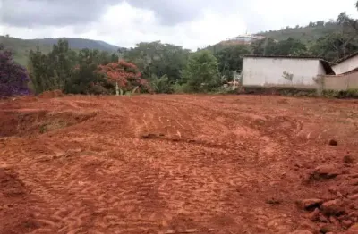 Terreno medindo 3.703,71 m², com grande platô, à venda no condomínio vale do amanhecer (continuação do recanto do lago), juiz de fora - mg