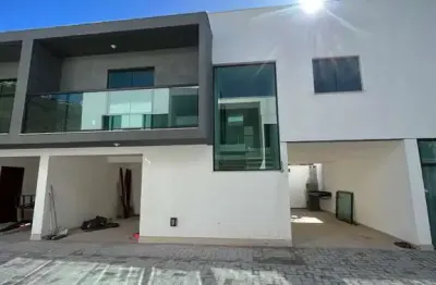 Casa com 3 quartos, suíte, varanda e 3 vagas de garagem, à venda em condomínio fechado, no bairro marilândia, juiz de fora - mg