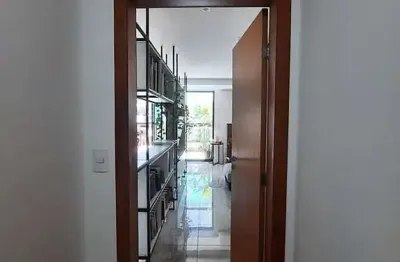 Cobertura duplex com 3 suítes e 3 vagas de garagem, à venda no bairro são mateus, juiz de fora - mg