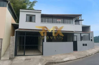 Casa tipo sobrado à venda, 2 vagas, 3 quartos (1 suíte), varanda - bairro vitorino braga - juiz de fora - mg