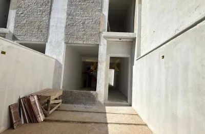 Casa duplex à venda, 2 suítes, vaga garagem, quintal - bairro são pedro - juiz de fora - mg