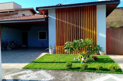 Excelente casa com 185 m² de área construída, próximo ao Taubaté Shopping.