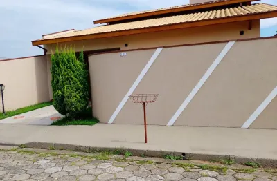 Excelente imóvel, 189 m² de área construída, a 10 minutos do Centro de Taubaté.