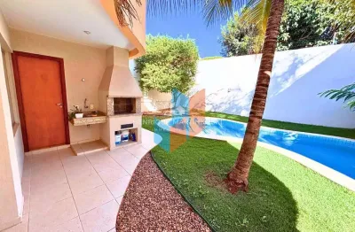 Casa alto padrão com 3 suítes, piscina, gourmet com churrasqueira, 4 vagas, no vivendas do bosque-santa fé-campo grande-ms