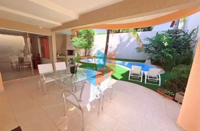 Casa alto padrão com 3 suítes, piscina, gourmet com churrasqueira, 4 vagas, no vivendas do bosque-santa fé-campo grande-ms