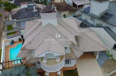 Casa alto padrão-cidade universitária pedra branca-palhoça-sc-236,88 m2-3 dormitórios, sendo 1 suite master e 2 demi suítes-3 vagas