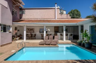 Casa de luxo no ecoville: conforto e estilo com vistas panorâmicas