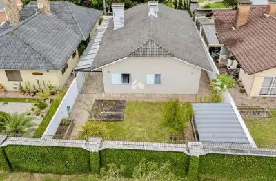 Casa em condomínio-4 quartos-4 vagas-265m2-térrea-quintal-não germinada-são braz-curitiba-pr