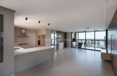 Apartamento com 157 m² com 3 suítes e 3 vagas à venda no Água Verde