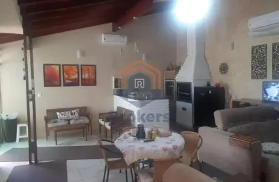 Casa com 3 quartos à venda na Rua Henrique Vasques Gomes, Jardim das Tulipas, Jundiaí