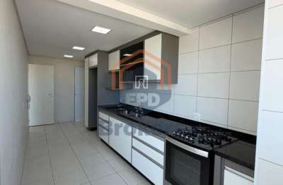 Apartamento com 3 quartos para alugar na Rua Francisco Soares Nalin, Vila Viotto, Jundiaí