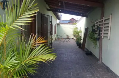 Linda casa na zona 1, pertinho do mar no jardim solemar - praia grande/sp