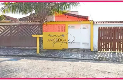 Casa geminada pertinho do mar no balneário itaóca, mongaguá/sp