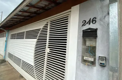 Linda casa para locação no bairro portal dos pássaros
