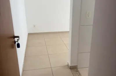 Aluga-se apartamento no jd. ismenia - spazio campo di italia!!!