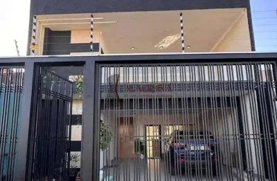 Vende-se lindo sobrado com 4 quartos sendo eles suites