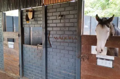 Haras alto padrão a venda para pessoas exigentes 2 alqueires.