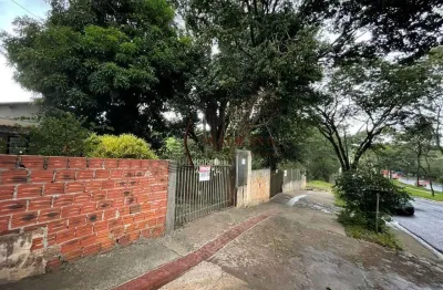 Terreno à venda no Conjunto Residencial Ney Braga, Maringá 
